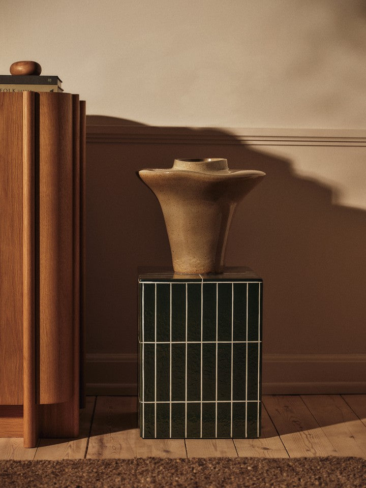 Evio Vase